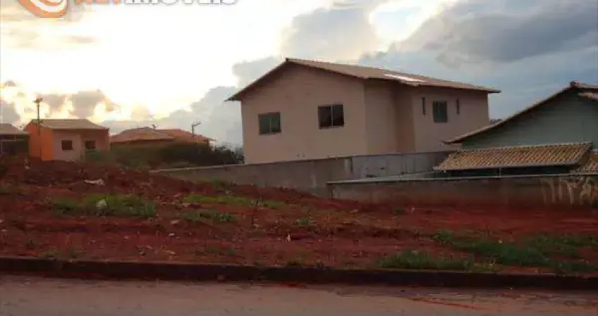 Terreno à venda na Rua dos Ciprestes, Lúcio de Abreu, Contagem