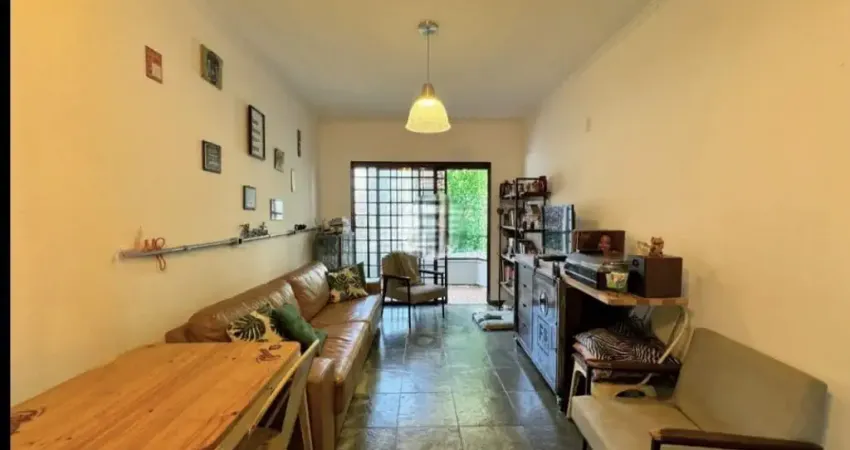 LINDO APTO TÉRREO - JARDIM IRAJÁ - COM 3 DORMITÓRIOS SENDO 1 SUITE - SALA CONCEITO ABERTO MODERNO - VARANDA- COZINHA AMPLA - BANHEIRO SOCIAL - 01 VAGA DE GARAGEM. LOCALIZAÇÃO PREVILEGIADA