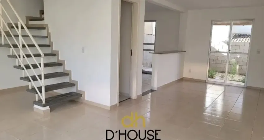 Oportunidade - sobrado no condominio evidence - com 4 dormitórios - sem reforma - sala ampla integrada em 3 ambientes - 4 dormitórios (sendo 1 suíte) lavabao- cozinha americana - lavanderia + banheir