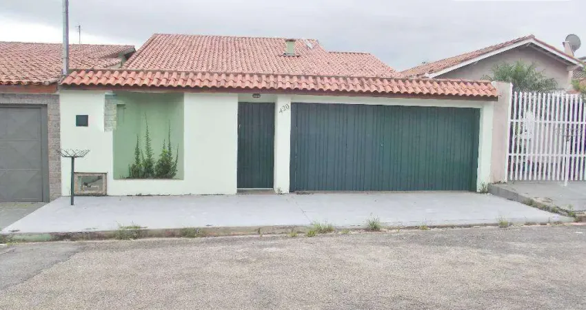 Casa com 3 dormitórios à venda, 220 m² por R$ 750.000,00 - Jardim Primavera - Bragança Paulista/SP