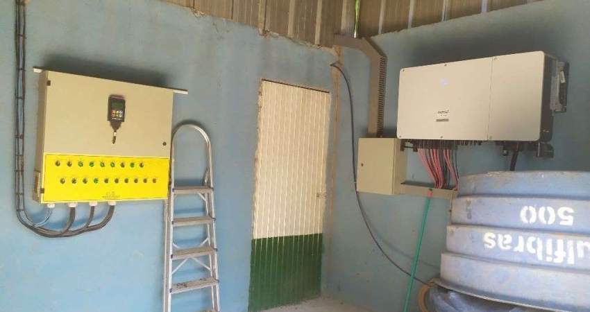 CHÁCARA COM AVIÁRIOS A VENDA