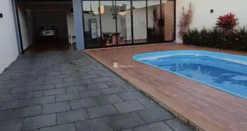 Casa à venda na Indefinido, Centro, Santa Tereza do Oeste