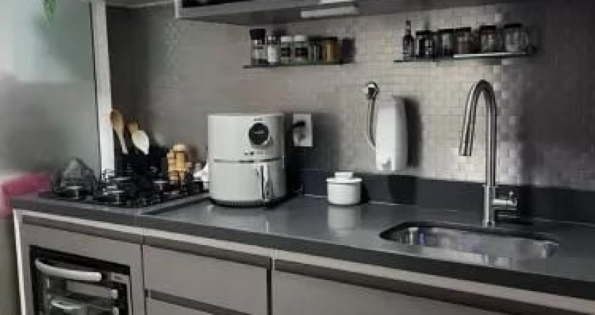 Locação apartamento com 2 quartos no Recreio dos Bandeirantes