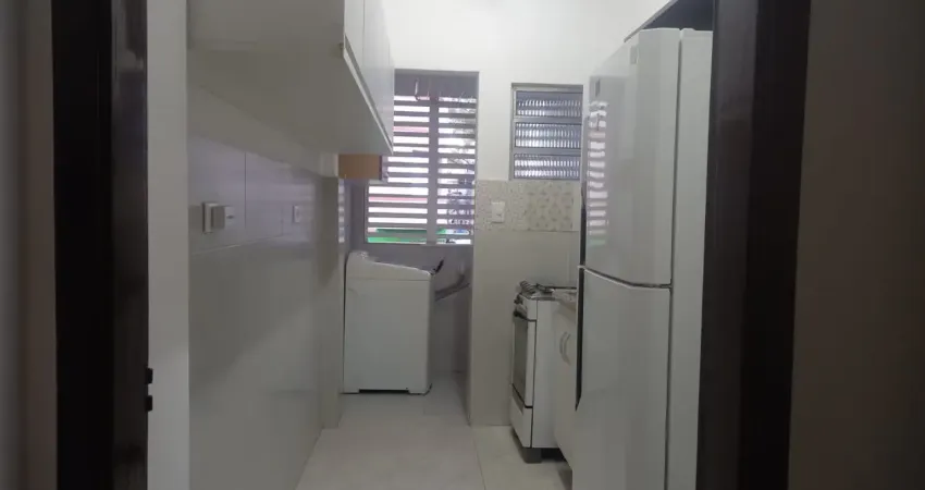 Apto na bela vista, aluga, com fogão, armário na cozinha, geladeira e maquina de lavar.