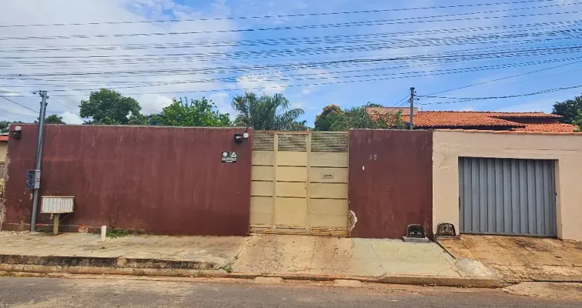 Casa com Piscina 3 quartos 1 Suíte Bairro Jardim Gramado - Cuiabá - MT