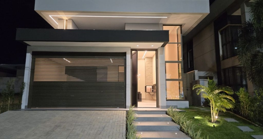 Casa Térrea com piscinas 3 Suítes Condomínio Belvedere II - Cuiabá - MT