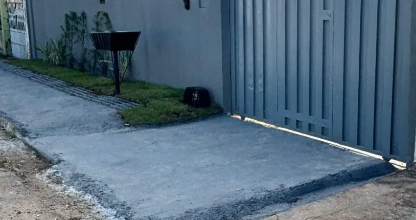 Sobrado com Piscina 3 quartos Sendo 3 Suítes Bairro Nossa Senhora Aparecida, Coxipó