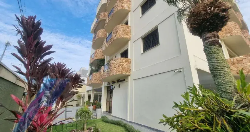 Ubatuba, centro - apartamento no 3º andar com 03 dormitórios, sendo 01 suíte.