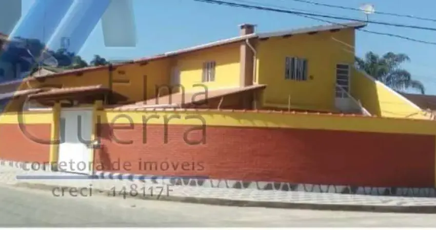 Ubatuba, Perequê Açu - Casa a 200 metros da praia com 03 dormitórios.