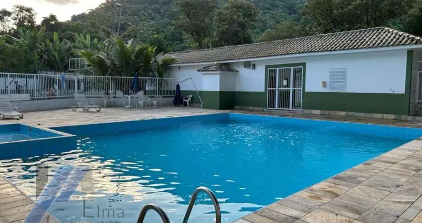 Ubatuba, Centro - Apartamento de 03 dormitorios sendo 01 suite e área de lazer.