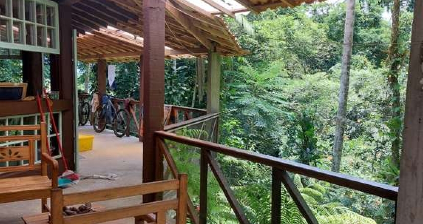 Ubatuba, Almada - Casa em meio a natureza, com terreno de 4 mil m2, doc. contrato de compra e venda.
