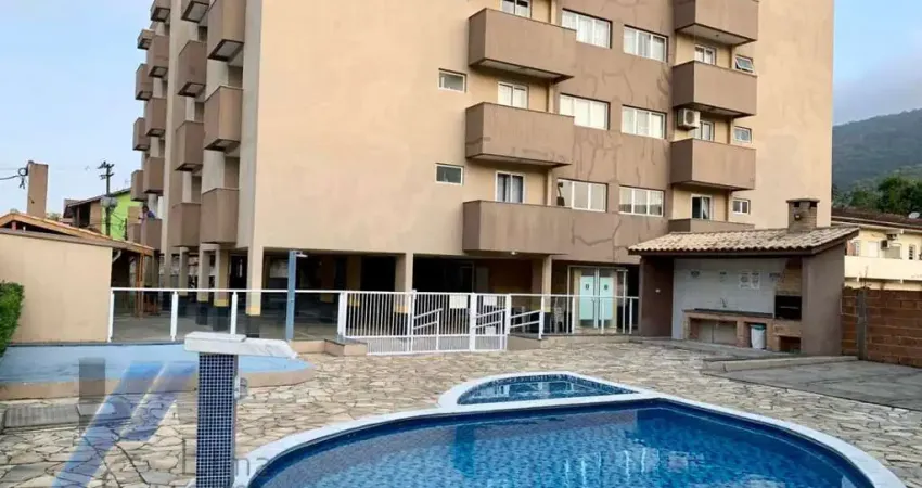 Ubatuba, Maranduba - Apartamento mobiliado com 02 dormitórios sendo 01 suíte e área de lazer.