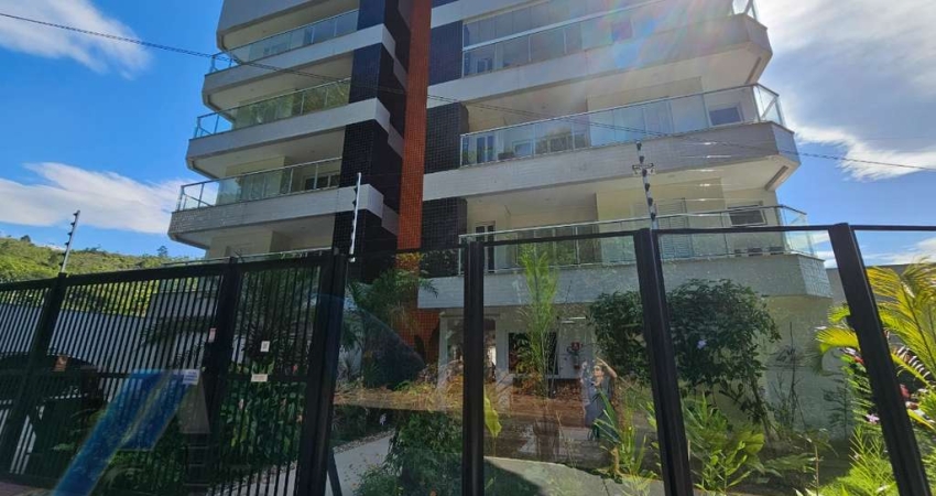 Ubatuba, Praia das Toninhas - Apartamento novo mobiliado com 2 dormitórios sendo 01 suíte, com área de lazer.