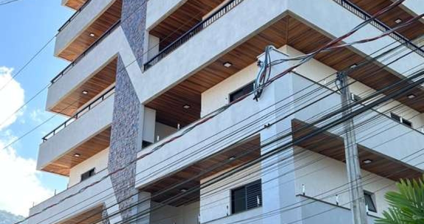 Ubatuba - Pereque açu. Apartamento com 03 dormitórios sendo 01 suíte à 300 metros do mar.