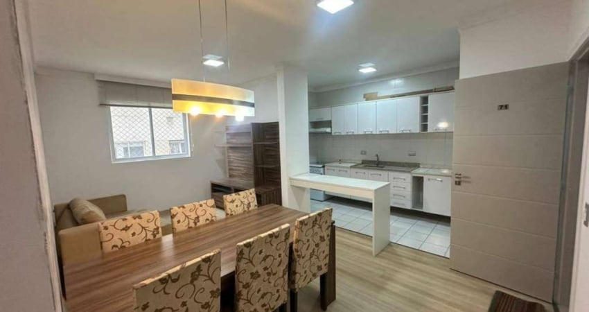 Apartamento com 2 dormitórios para alugar, 68 m² por R$ 3.000/mês - Centro - Curitiba/PR