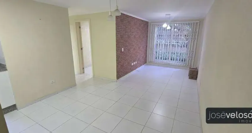 Apartamento com 3 dormitórios para alugar, 59 m² por R$ 2.200/mês - Santa Quitéria - Curitiba/PR