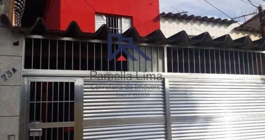 Sobrado para Locação em São Paulo, São Mateus, 3 dormitórios, 1 suíte, 2 banheiros, 2 vagas