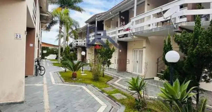 Sobrado em Condomínio para Venda em Caraguatatuba, Balneário Copacabana, 2 dormitórios, 1 banheiro, 1 vaga