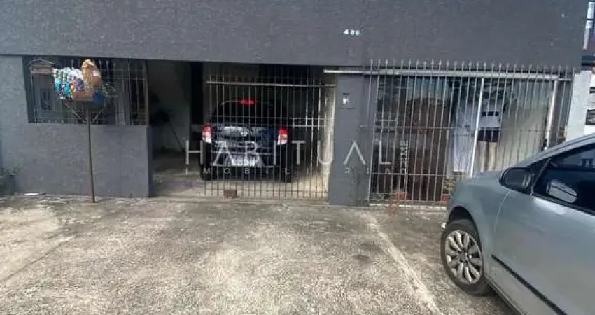 Casa com 3 quartos à venda na Rua Francisco Claudino Ferreira, Pinheirinho, Curitiba