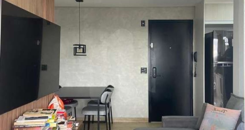 Apartamento de 2 dormitórios com suíte 65m² à venda em Osasco.