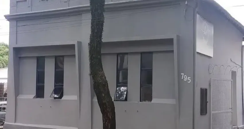 Casa comercial com 2 salas para alugar no Centro, Araraquara 