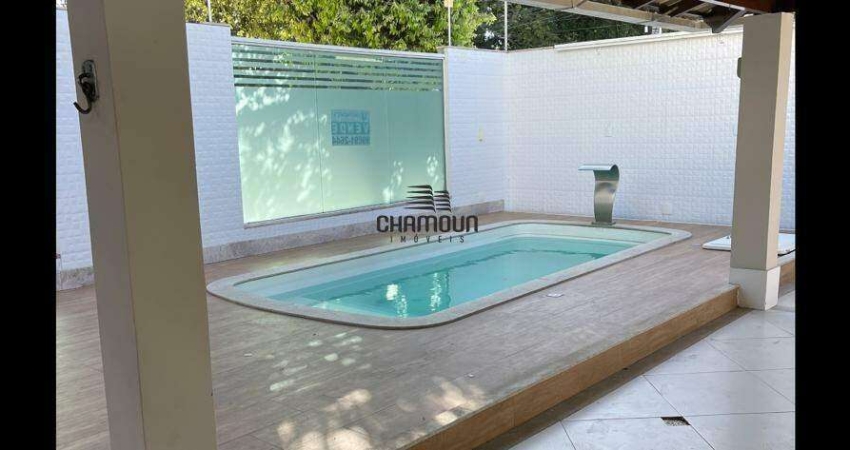 Casa linear com 4 quantos sendo 2 suítes na Praia do Morro