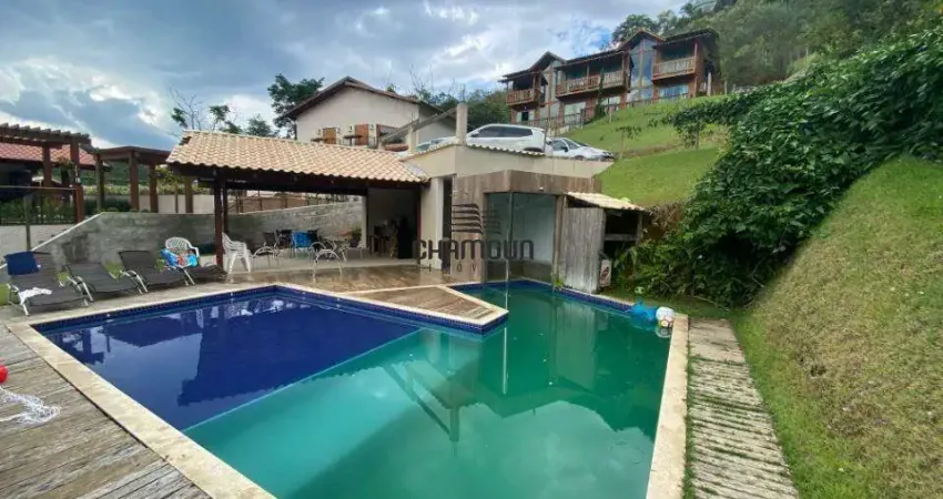 Apartamento 8 quartos, à venda no Centro de Guarapari.
