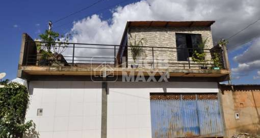 Casa Ceilândia - Sol Nascente. 3 Quartos, c/ Picisna, Fogão a Lenha. R$190.000,00