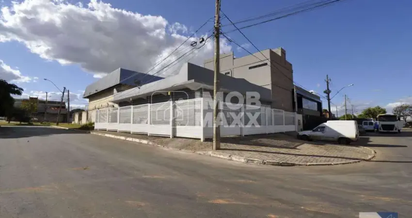 Prédio inteiro com 02 lojas em Samambaia Sul por R$ 850k