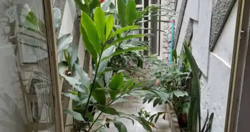 Casa à Venda no Bairro Suissa!