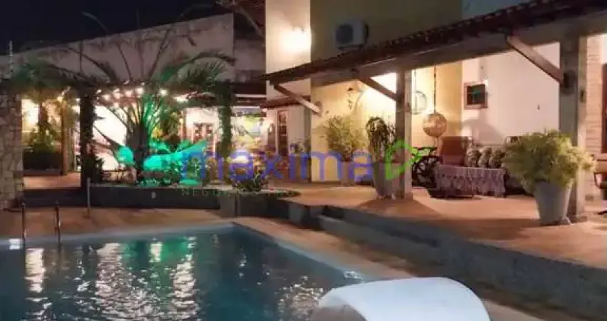 Casa com 3 quartos à venda na Rua Matapoã, 1, Farolândia, Aracaju
