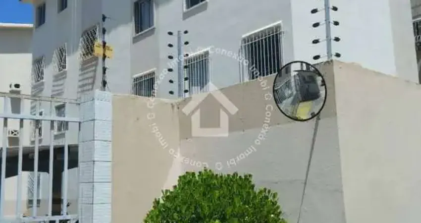 Vende-se apartamento no CONDOMÍNIO PRAIAS DO FORTE com 03 quartos no bairro Farolândia