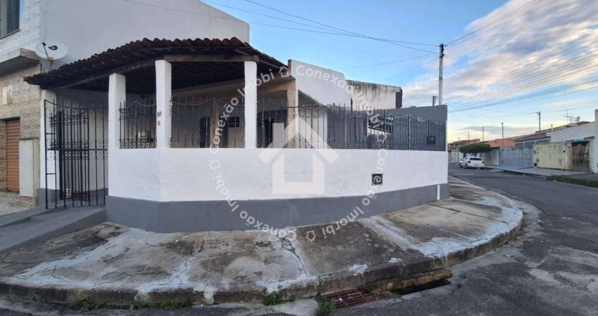 Casa à venda no Bairro Marcos Freire II em Nossa Senhora Do Socorro -  02 Quartos e Sala Ampla