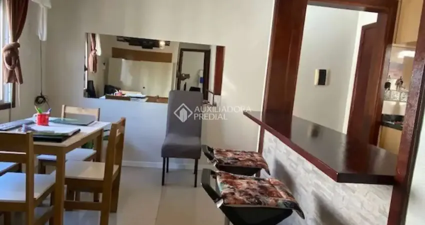 Apartamento com 2 quartos à venda na Avenida João XXIII, 113, São Sebastião, Porto Alegre