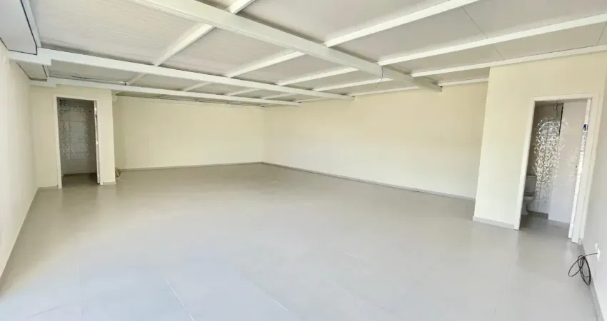 Sala Comercial 84 m² com Estacionamento em centro comercial