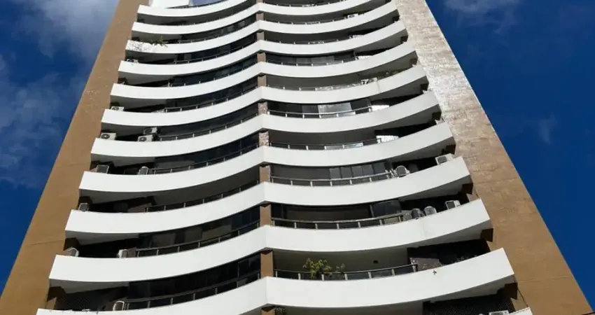 Apartamento à venda, 3/4, 03 Suítes, varanda integrada, 170m2, 02 vagas garagem