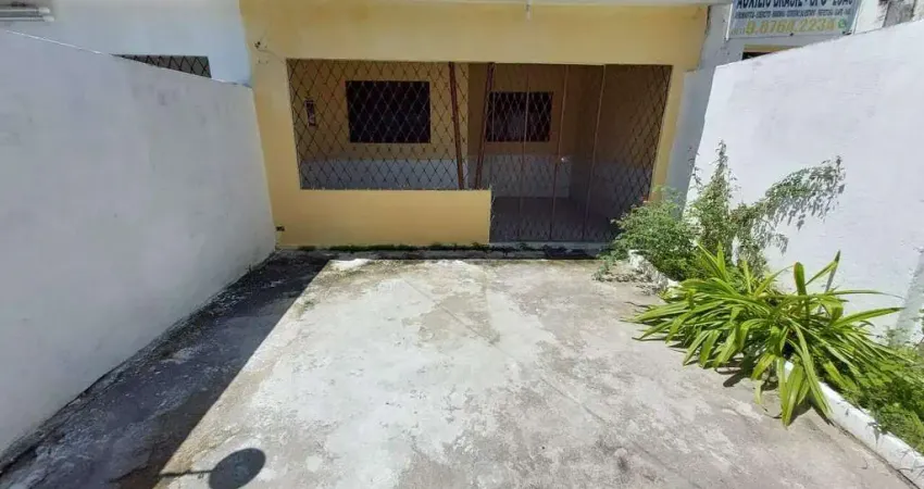 Casa com 2 quartos para alugar na Avenida General San Martin, 889, Prado, Recife