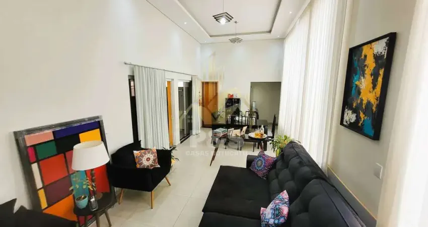 Casa em condomínio, com casa de hóspedes e piscina privativa!