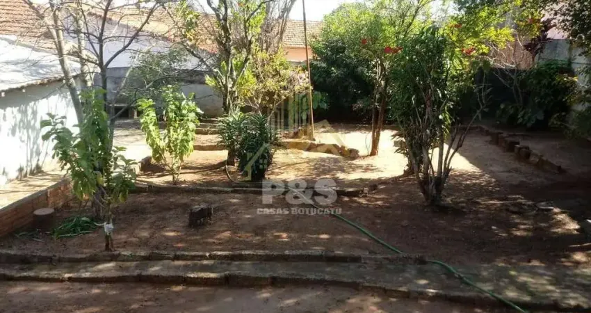 Casa para demolição, próximo ao Hotel Primar, com terreno de 275 m2 .
