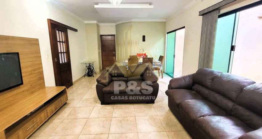 Excelente casa com 3 Dormitórios e Escritório, com Área gourmet!