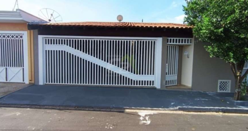 Espacosa casa de 3 dormitorios com suite no Jardim Ipanema, Sao Carlos