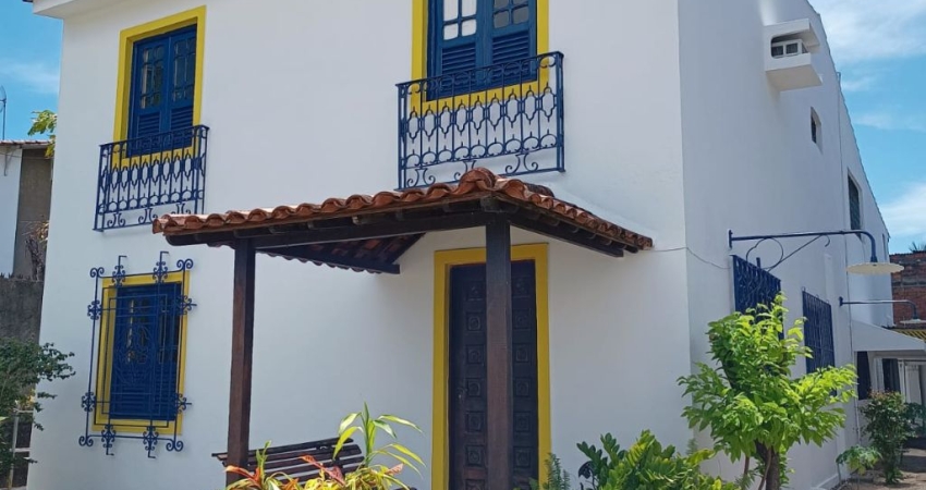 Excelente Oportunidade! Linda Casa de 2 Andares em Localização Privilegiada
