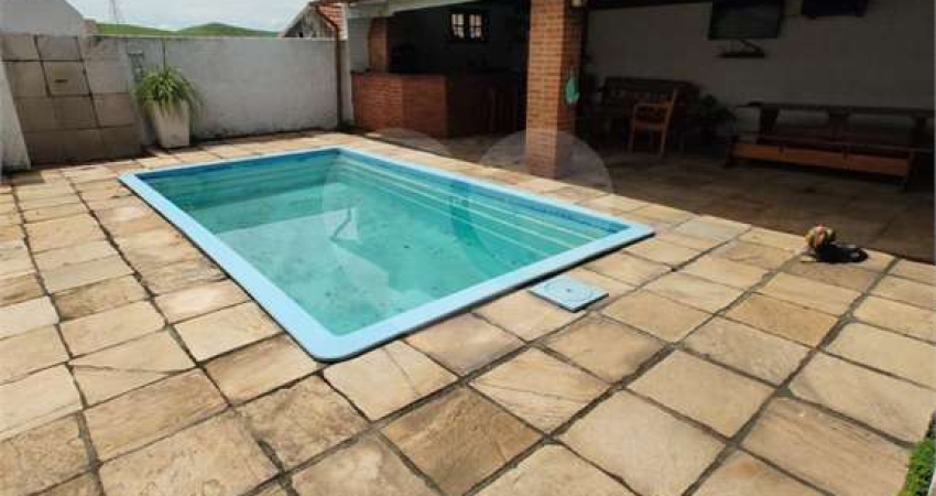 Casa com 3 quartos à venda em Jardim Belvedere - RJ