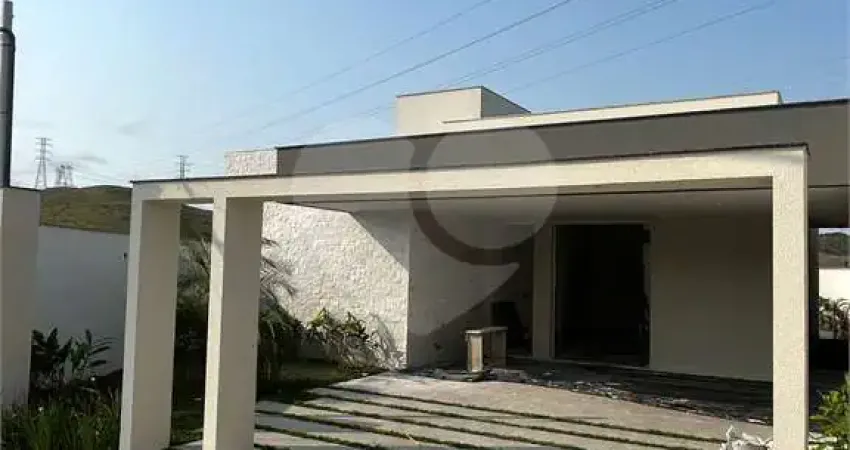 Casa com 3 quartos à venda em Jardim Belvedere - RJ