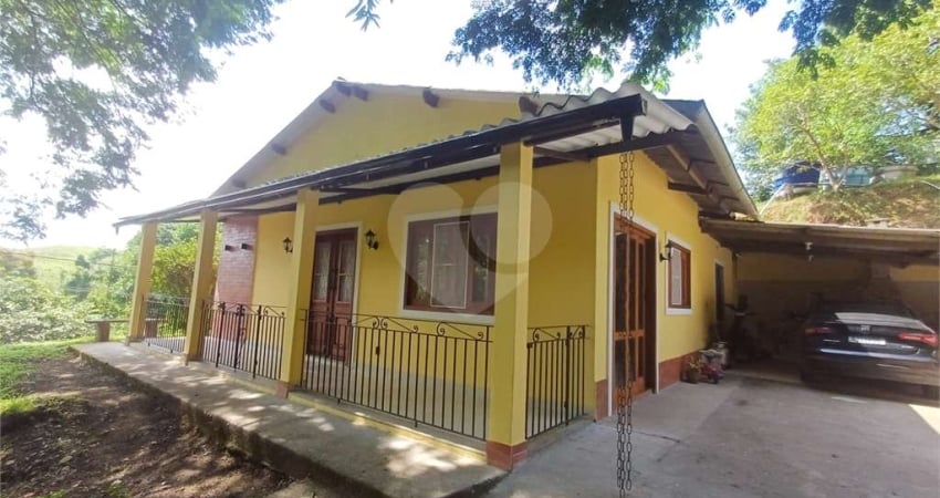 Casa com 3 quartos à venda na Antonio Da Rosa Machado , Pirai, Centro, Piraí