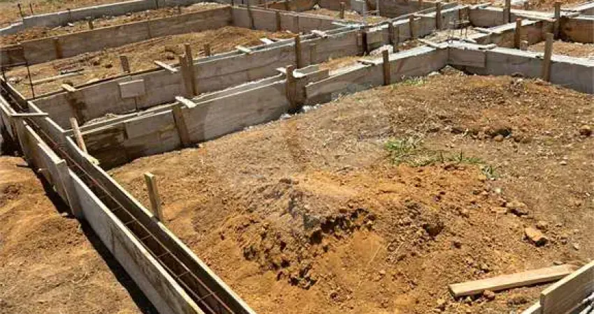 Terreno à venda em Centro - RJ