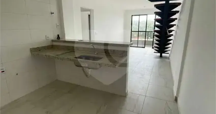 Duplex com 2 quartos à venda em Monte Castelo - RJ