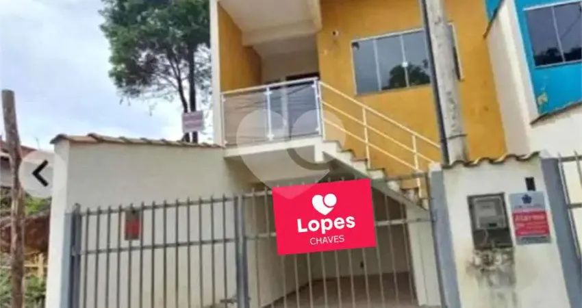 Casa com 2 quartos à venda na Pavão, Roma, Volta Redonda