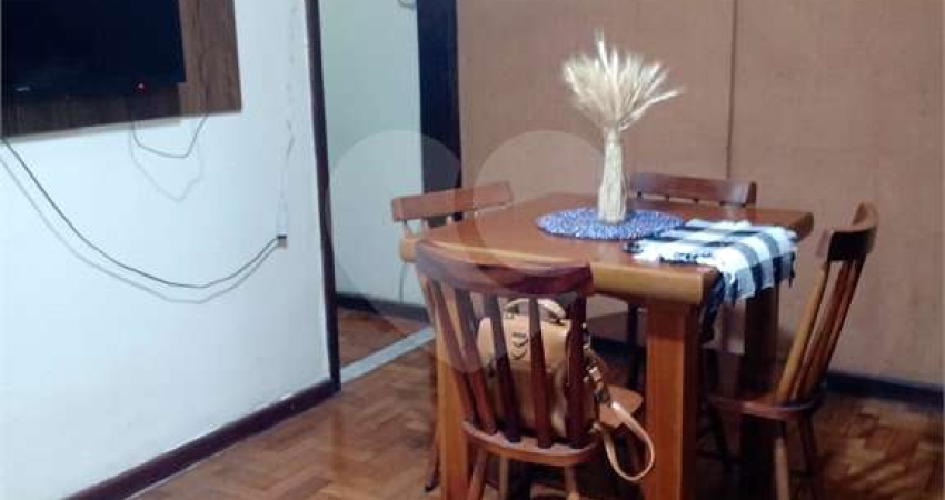 Apartamento com 1 quarto à venda na Joaquim Leite, Centro, Barra Mansa