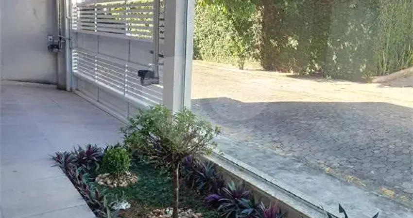 Casa com 3 quartos à venda na Um, Água Limpa, Volta Redonda